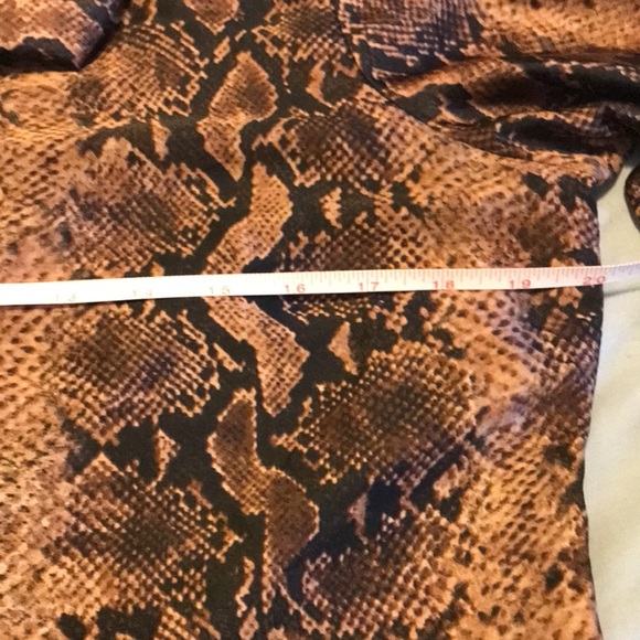 Kenneth Cole Animal print shirt - Picture 5 of 6